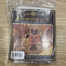 VTG Mill Hill Autumn Harvest Counted Glass Bead Kit MHAH9 Trick Or Treat Teddy