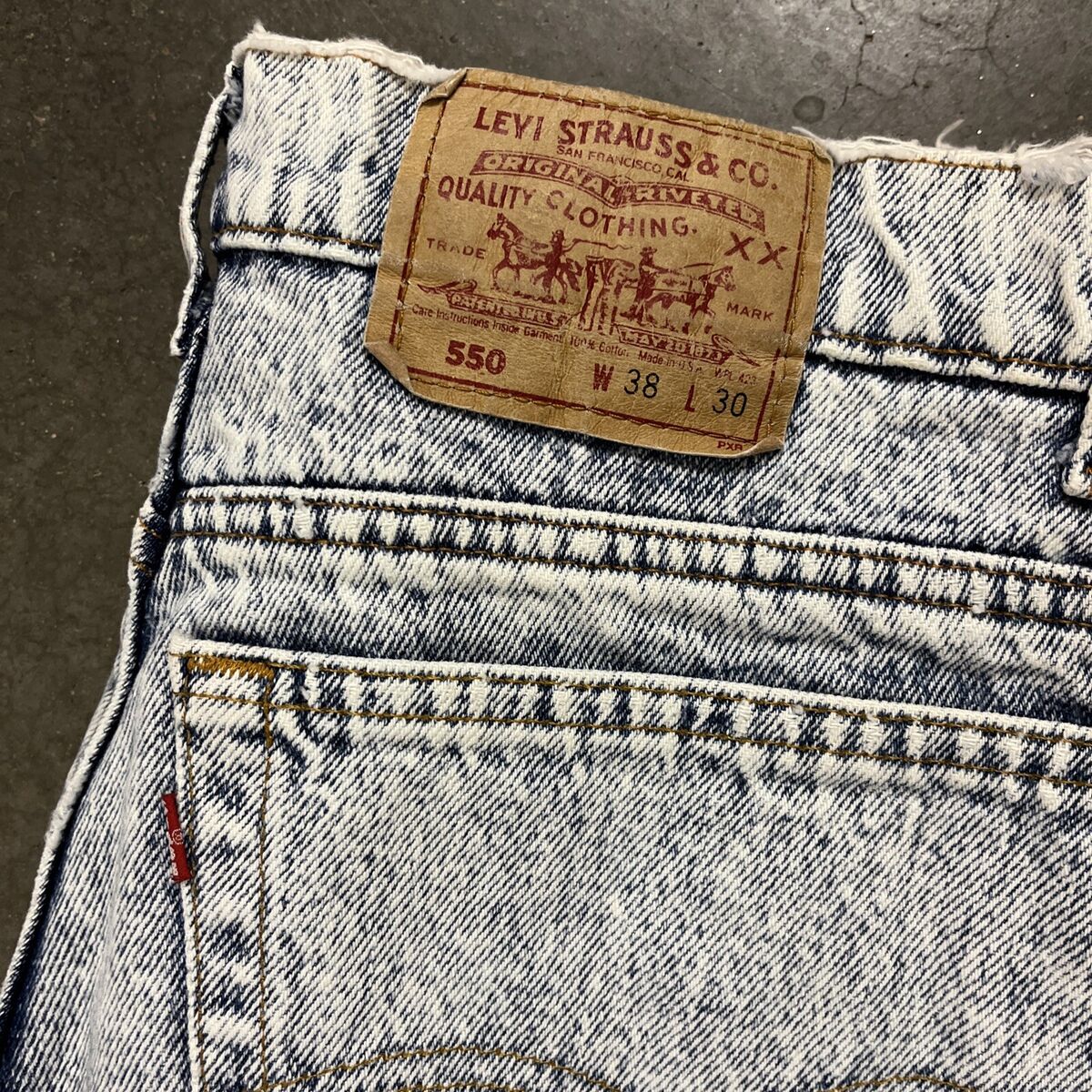 Vintage Levis 550 USA Made Acid Stone Wash Blue Jeans 38 X Vintage Levis 550 USA Made Acid Stone Wash Blue Jeans 38 X