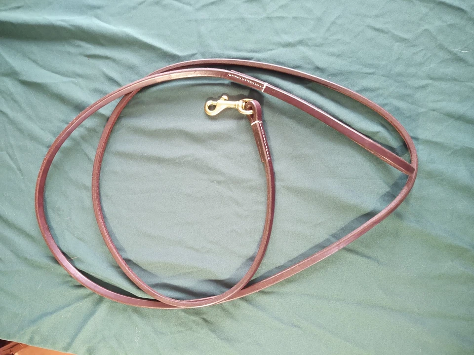 Brown leather show dog lead 6 foot - Image 3 of 3