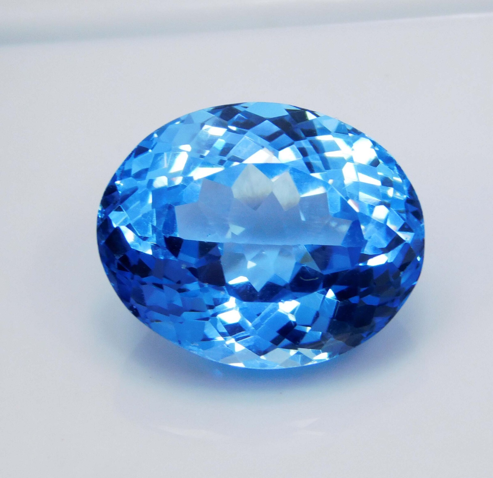 Certified 18.50 Ct Natural Paraiba Tourmaline Neon Blue loose gemstone