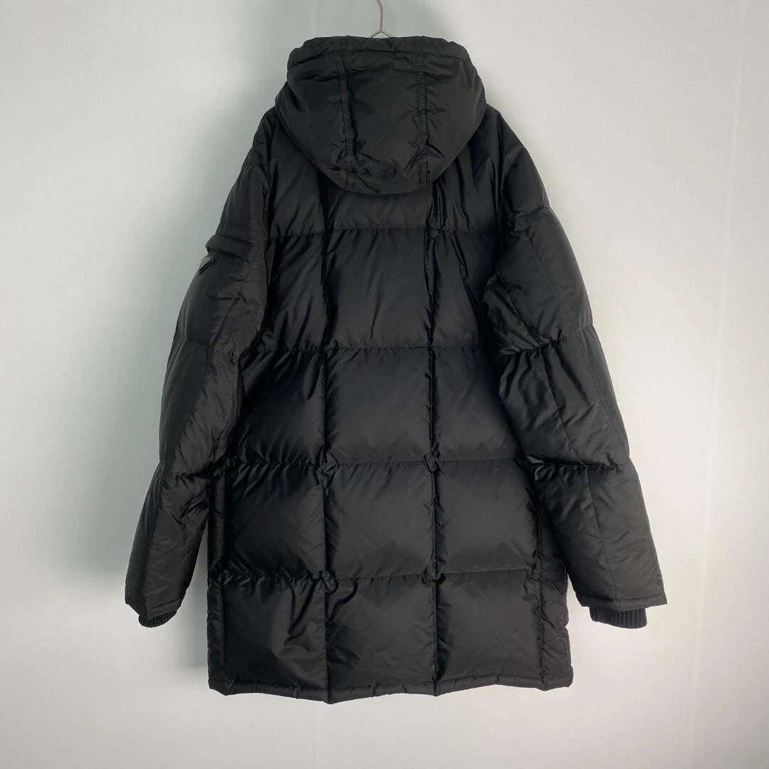 w2577 Prada piumino PRADA triangolo logo placca cappotto trapuntato nero con cappuccio