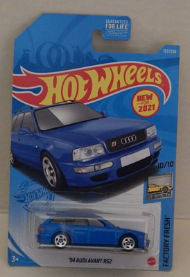 '94 Audi Avant RS2 Station Wagon Hot Wheels Factory Fresh Series 2021-157