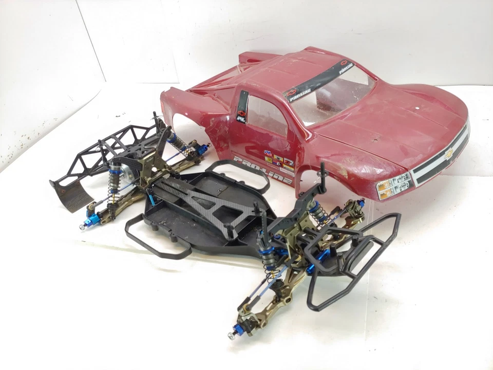 *UPGRADED* Team Associated SC10 2wd 1/10 Short Course Truck Roller Slider Chassi - Image 3 of 4