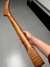 AAAA Plátano Palo de Rosa Cabeza Inversa 22 Trastes Llama Asada Arce Guitarra Cuello Satinado