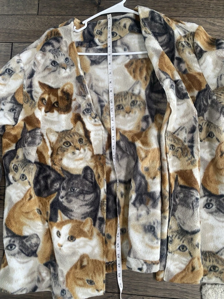 Chaqueta suéter de lana hecha a mano para mujer gato y gatito Foto 4 de 4