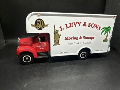 First Gear 1957 International R-200 Moving Van J Levy & Sons 1/34 Diecast Truck