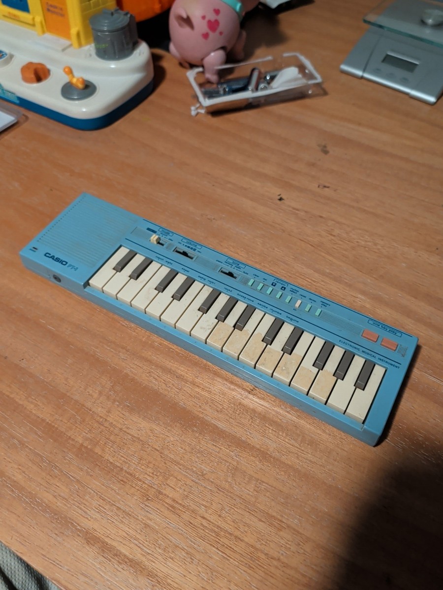 Casio PT-1☆ミニシンセサイザー☆ベビーブルー☆超レアカラーモデル(2) Casio PT-1 Rare Baby Blue Vintage Keyboard Works | eBay