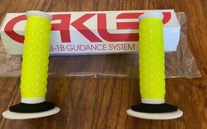 Oakley B1b Grips | eBay