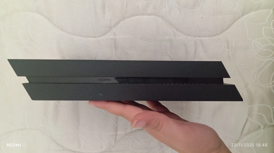 PS4 FAT 1TB CUH-1216A Pasta Termica NUOVA + JOYSTICK ORIGINALE e Cavi. - Immagine 3 di 4