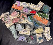 Vtg Lot Of 18 Mini Satin Ribbon Roses Flowers Wired Bunches New In Package NOS