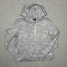 Vuori Halo Essential Hoodie Women's Size Small VW226 Performance Gray Camo