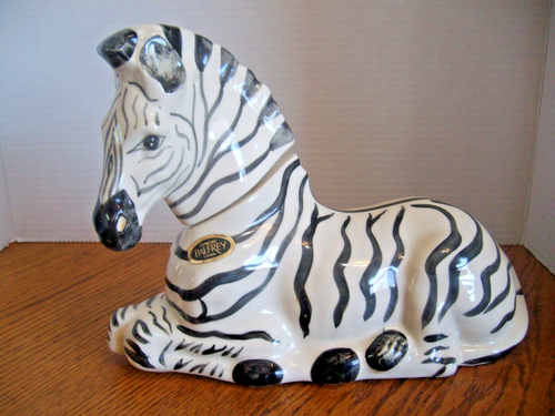 VTG. 1970 ZEBRA LIQUOR DECANTER ~Ballantines # 185 ~ PALFREY GENUINE CHINA Empty - Picture 11 of 17