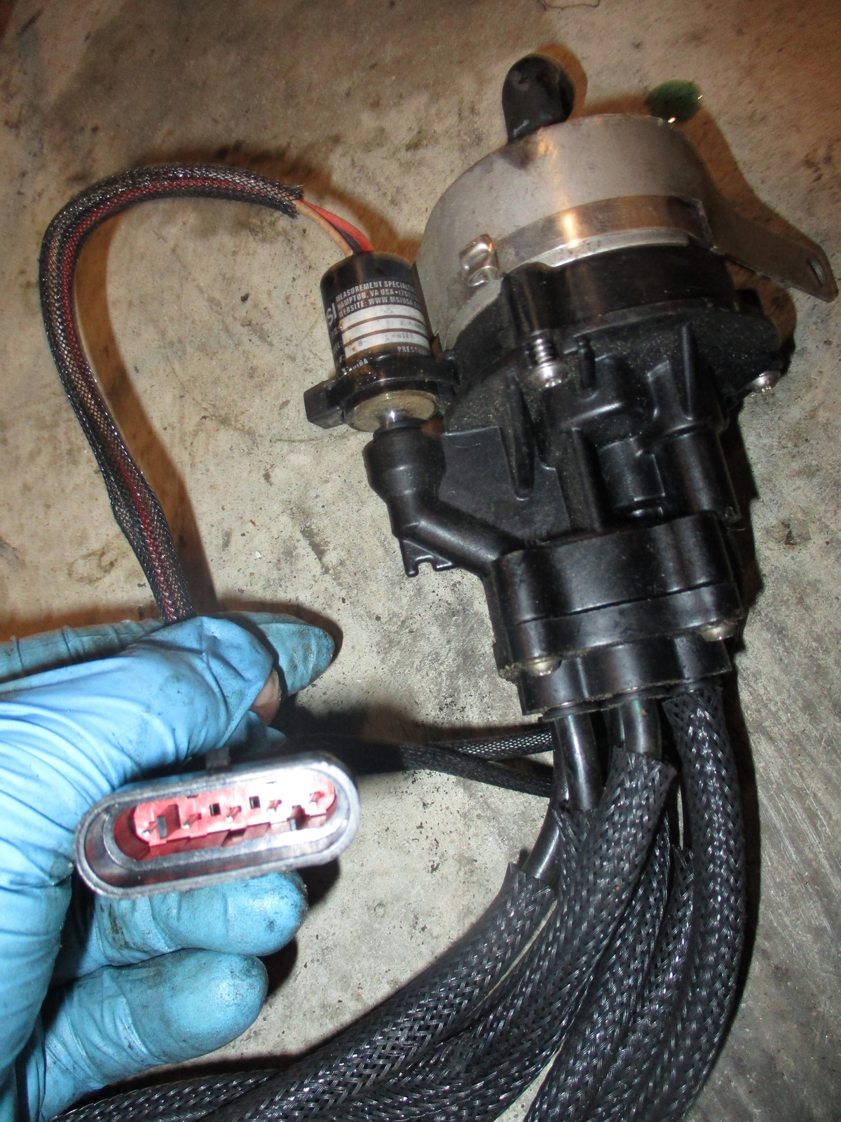 Evinrude ETEC 200hp outboard oil pump (5007306) eBay