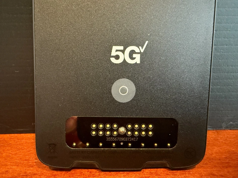 Motorola 5G Moto Mod - Punto de acceso móvil - Red Verizon - Serie Moto Z Foto 4 de 4