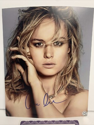 ブリー・ラーソン直筆サイン入り大型写真…Brie Larson s-l400.jpg
