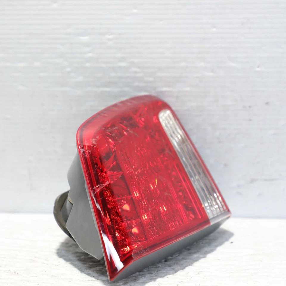 Luz trasera exterior LED lateral izquierda Kia Sorento 2009-2013 OEM 92405-1U100 Foto 4 de 4