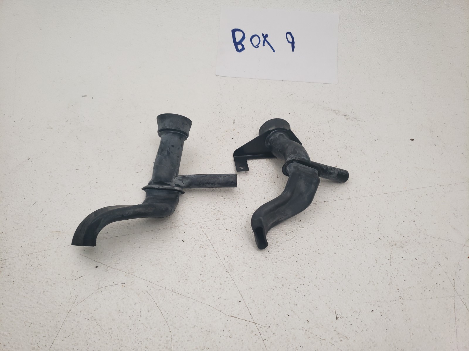 Audi R8 Lamborghini Huracan Water Drainage Hose Left & Right 4S7825598