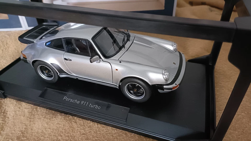 Porsche 930 Turbo 3.3 + 187574 + 1/18 + Silver + NOREV +..UNIQUE in all eBays..! - Imagen 2 de 4