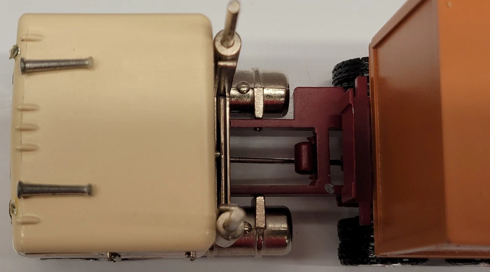 Conrad 3520 Freightliner COE Truck & Dry Van Trailer 1:50 W. Germany - Image 4 of 4