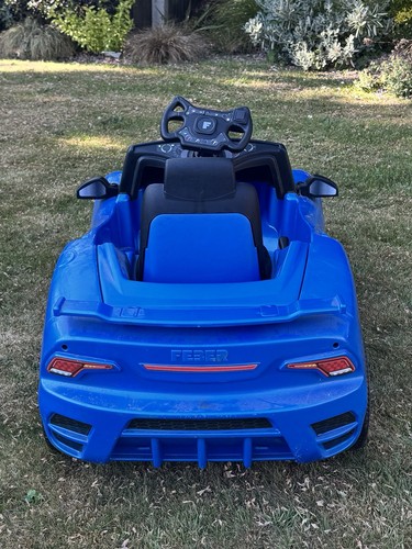 Feber Ride On Hybrid Car 12v - Picture 3 of 3