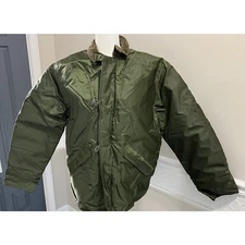 Vintage US Military Extreme Cold Weather Inpermeable Deck Jacket Mens medLined 