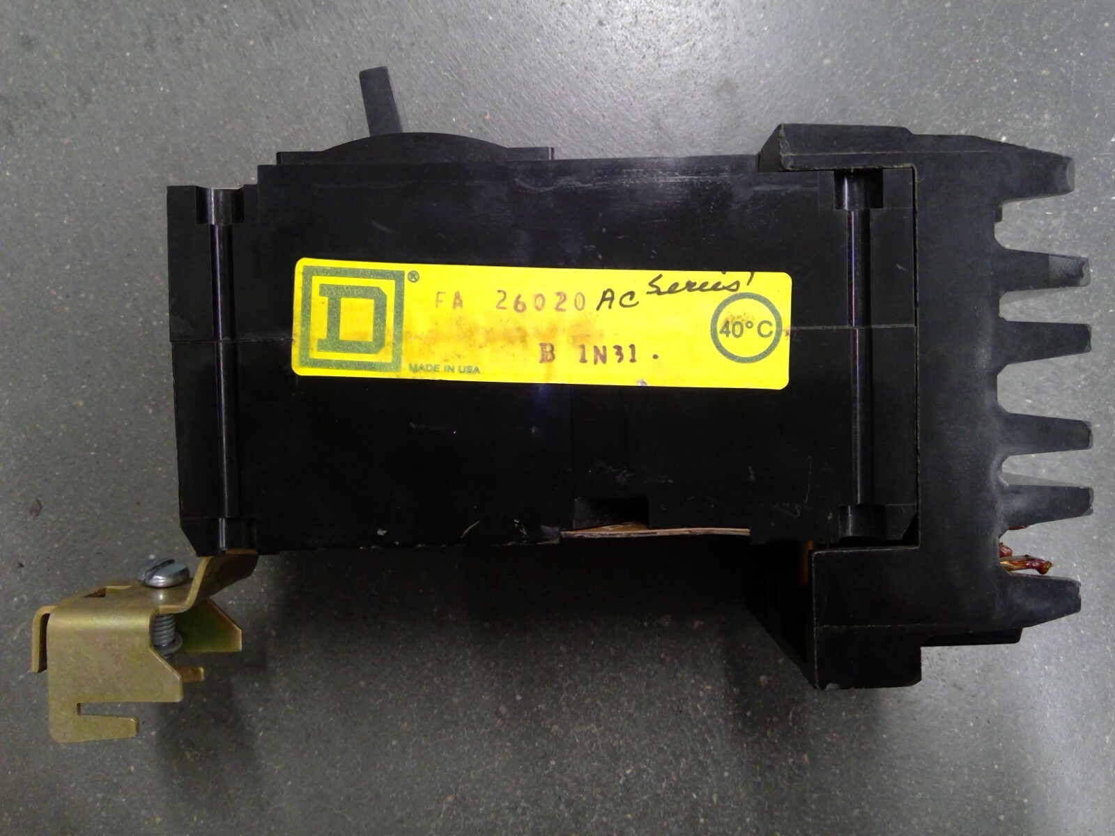 Square D FA26020 2 Pole 20A Breaker **Free Shipping** eBay