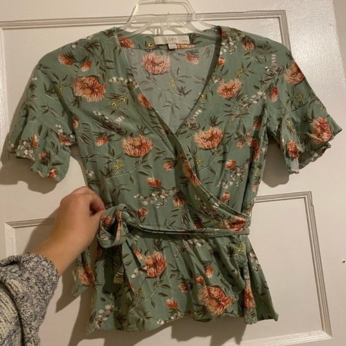loft floral wrap top