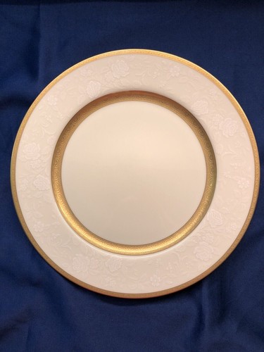 Sieben (7) Mikasa Antik Spitze 7 5/8" Salat/Wüste Teller Neu mit Etikett L5531 - Bild 5 von 17