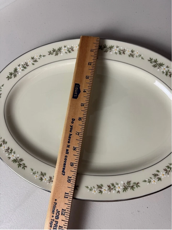 Prato de servir oval Lenox Brookdale médio off-white floral - Imagem 4 de 4