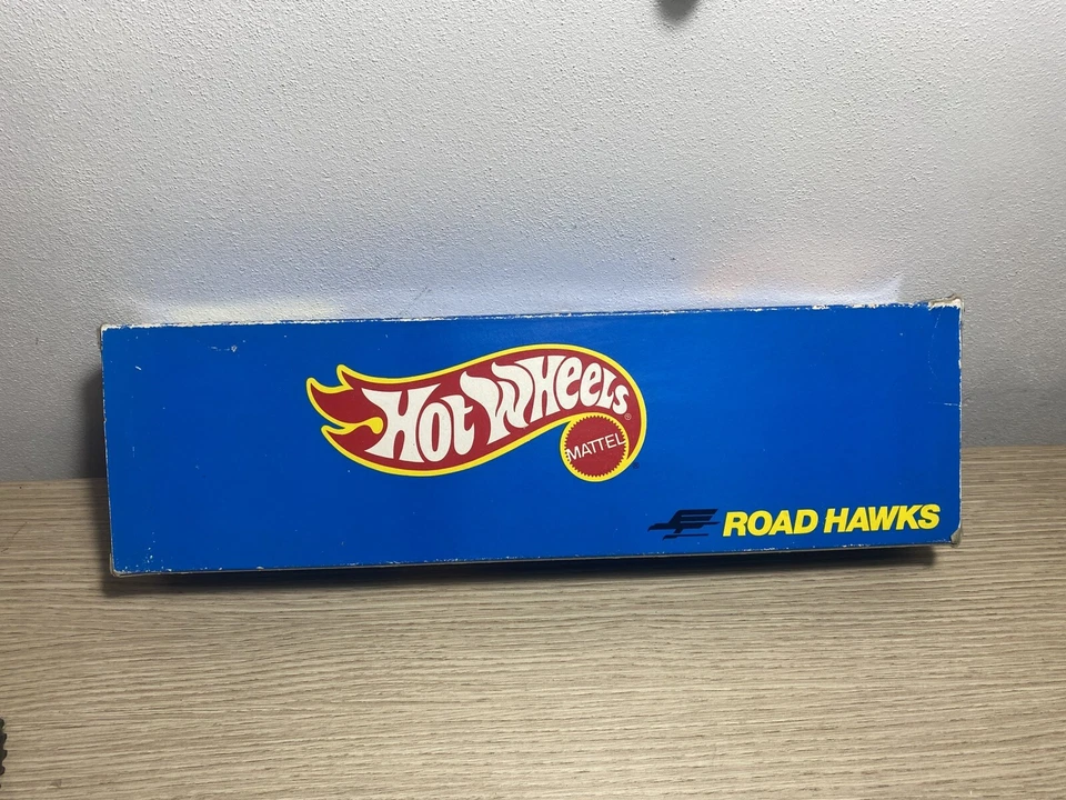 hot wheels Mattel Road Hawks Camion Americano 1/43 Cisterna BP ANNI 80 - Immagine 2 di 4