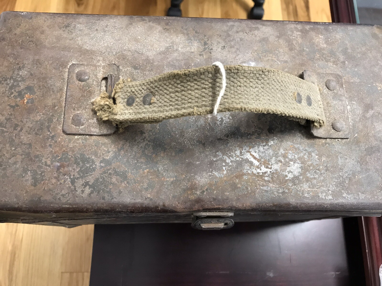 VTG WWII Army 50 Cal. M17D39091 Ammunition Chest Ammo Canvas Strap