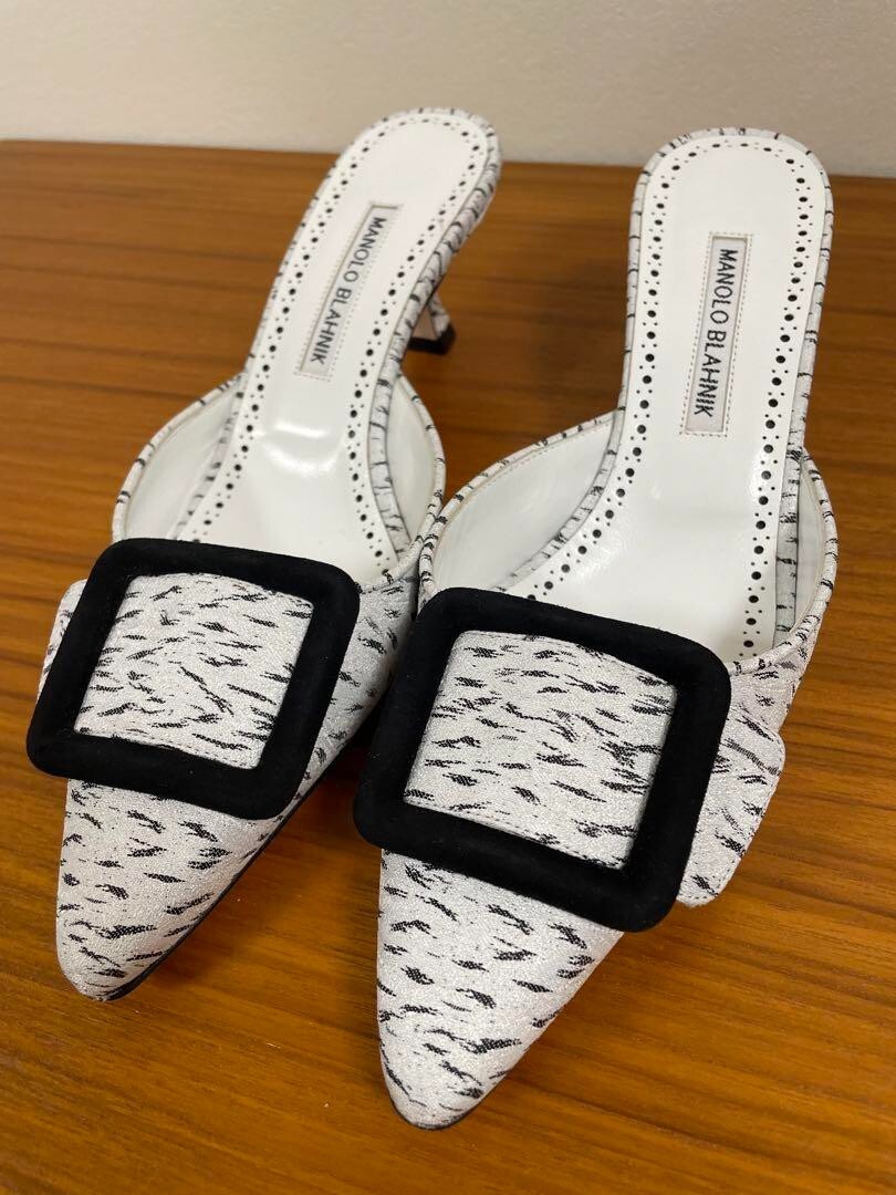 【新品未使用】MANOLO BLAHNIK MAYSALE ミュール 38 Manolo Blahnik Maysale Kitten Heel Mules Size 38 Black White Used