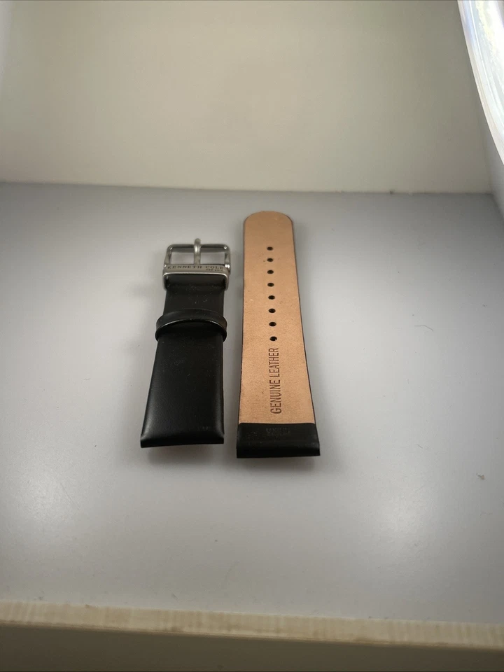 Correa de reloj Kenneth Cole de cuero negro y tostado de 20 mm de ancho Foto 2 de 4