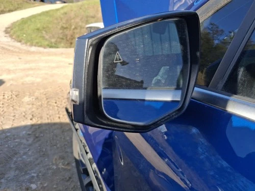 Used Left Door Mirror fits: 2023 Kia Sportage w/turn signal w/o camera matte bla