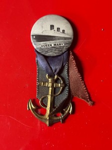 Queen Mary pinback button with ribbons, 1930s
