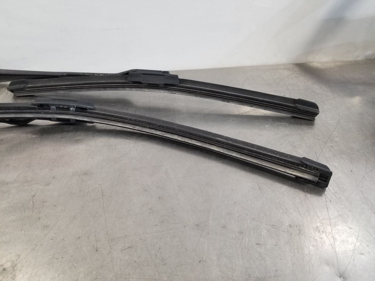 22 2022 MASERATI LEVANTE WINDSHIELD WIPER ARM SET 