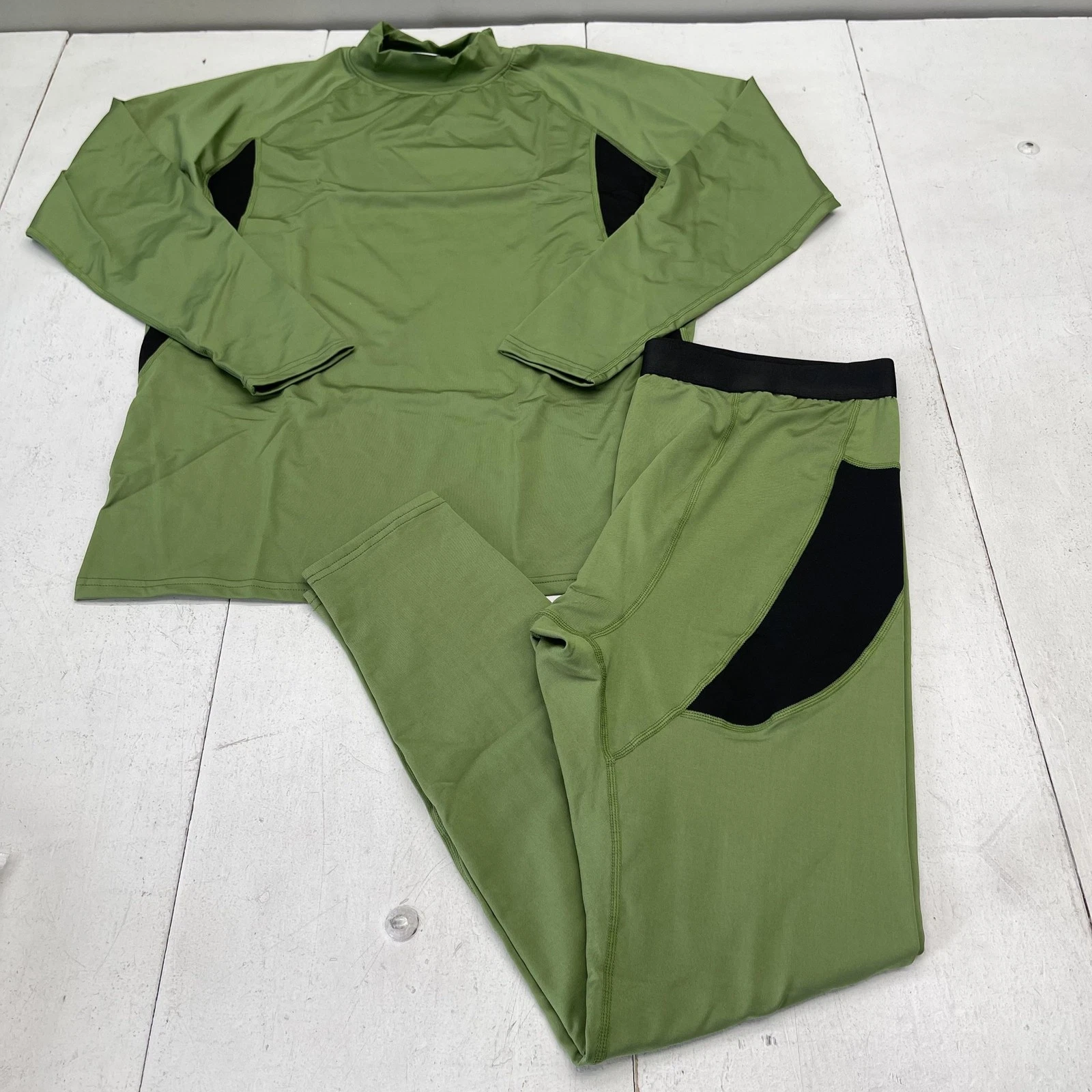 Thermal Sweatsuit Base Layer Shirt Pants Set Mens XL Green Black Mock Neck