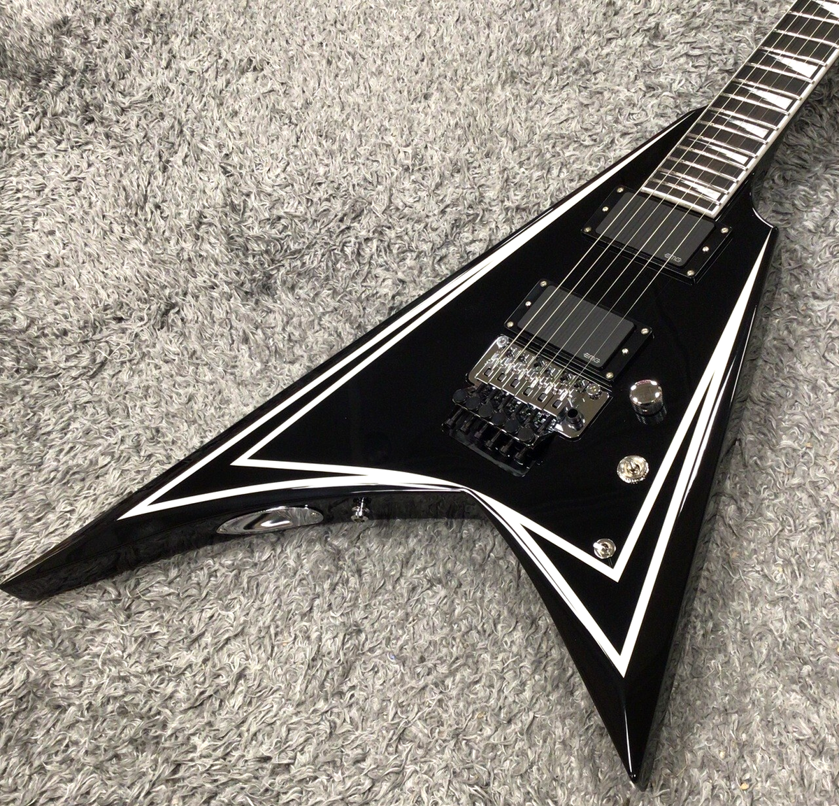 エレキギター ブラック Vシェイプ 6弦 S6efc878a63a0448eaf5085957f6cf