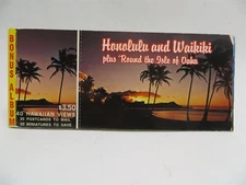 Vintage Honolulu and Waikiki Souvenir Postcard Album with 20 Postcards