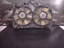 01-05 Lexus Is300 OEM complete engine cooling radiator & ac fan motors assembly