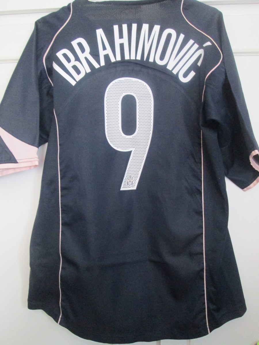 Juventus 2004-2005 Away Ibrahimovic 9 Football Shirt Small Juventus 2004-2005 Away Ibrahimovic 9 Football Shirt Small