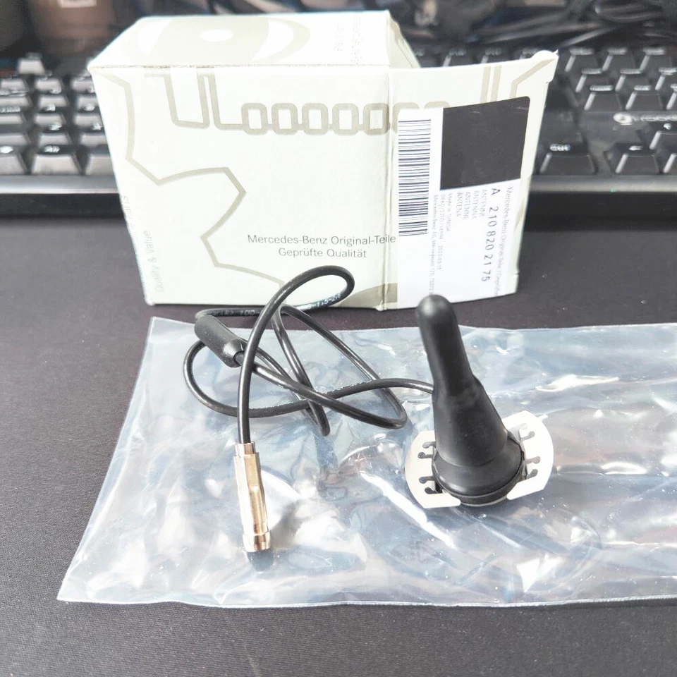 Conjunto de antena de teléfono de techo para Mercedes-Benz Clase E W210 E300 1995-1999 Foto 4 de 4