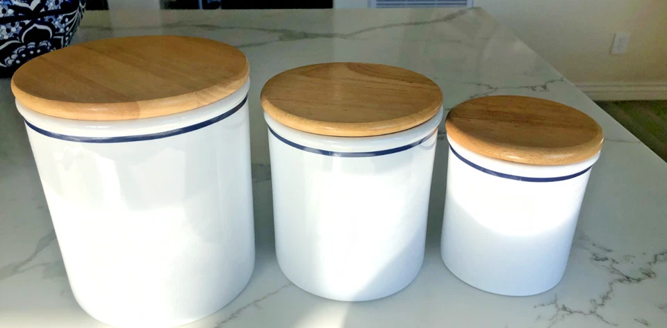 Juego de 3 botes de cocina vintage Dansk Bistro Logo azul blanco tapas de madera selladas Foto 3 de 4