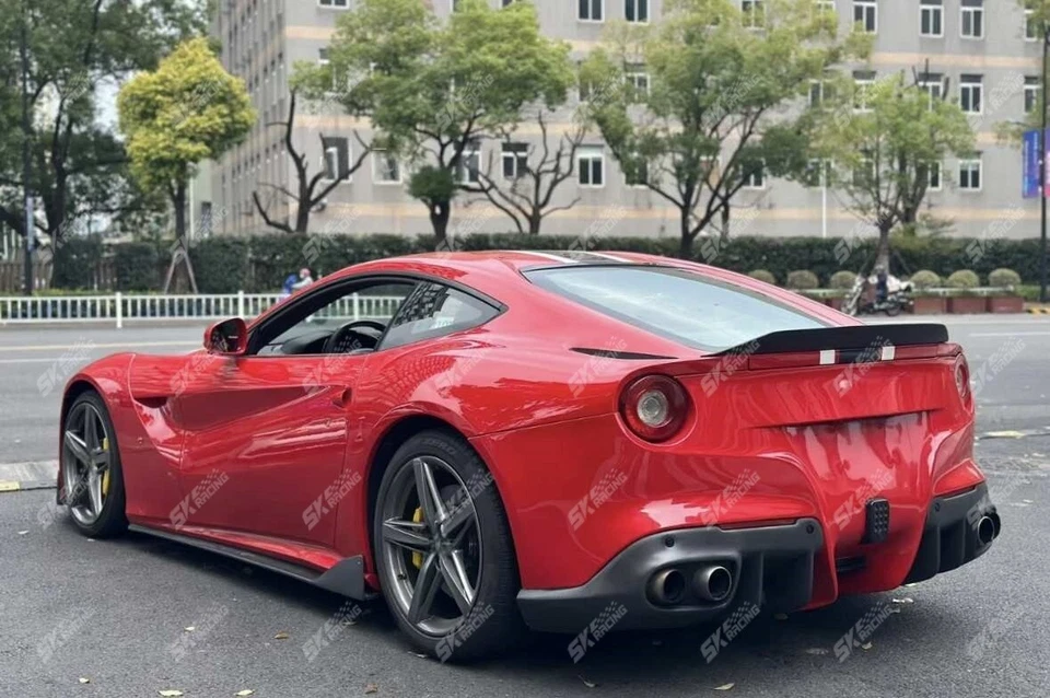 Kits de carrocería de alerón trasero de fibra de carbono real para Ferrari F12 Berlinetta Foto 4 de 4