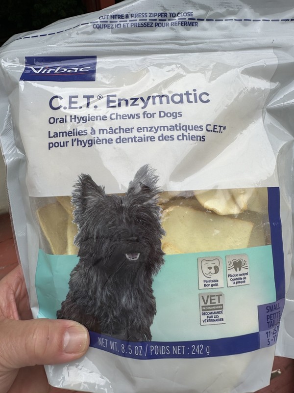 Virbac C.E.T. Enzymatic Oral Hygiene Chews for Dogs SM 11-25 lbs.