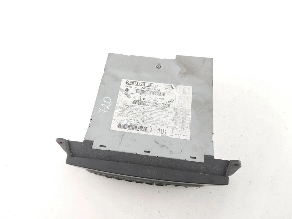 Chrysler Pacifica 2004 cambiador CD / DVD P05094831AA RZV59329 - Imagen 3 de 4