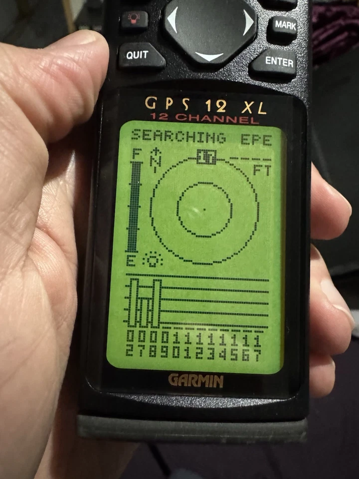 Garmin GPS 12 XL Handheld Personal Navigator - Image 2 of 3