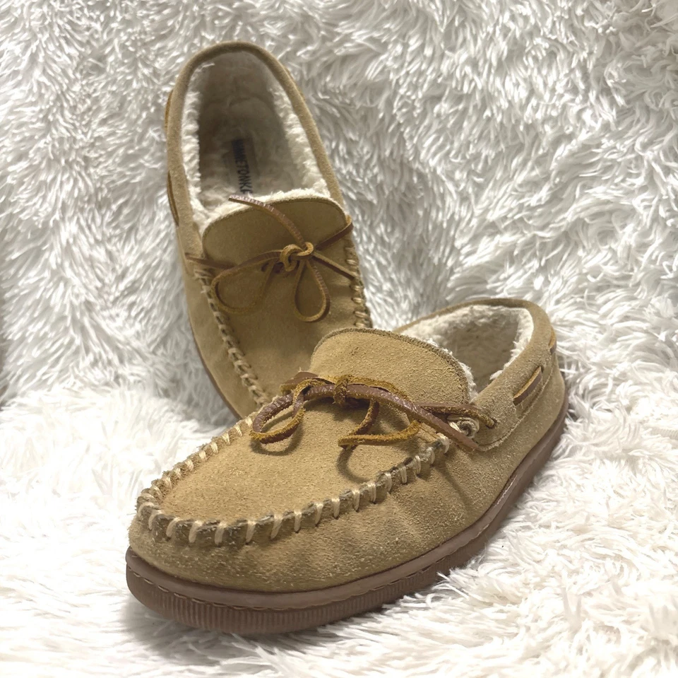 Zapatillas mocasín de gamuza tostada Minnetonka para hombre 8,5 forro de piel sintética suela de goma Foto 3 de 4