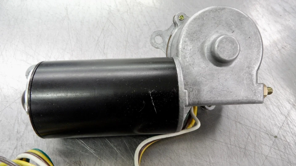 OMIX 19715.03 CJ 4 WIRE WIPER MOTOR 1983-1986 - Image 3 of 4