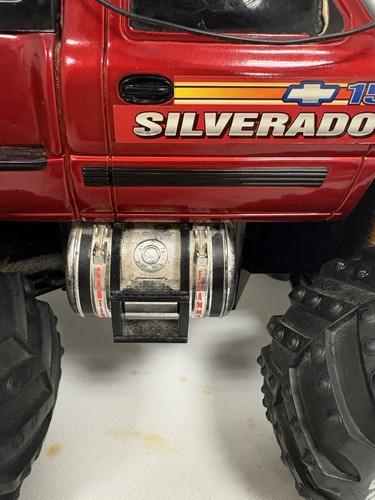 New Bright RC Chevrolet 1500 Silverado Off Road Sport Z71 1:16 FOR PARTS - Picture 4 of 12